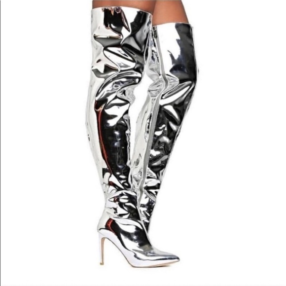 🆕️Silver Metallic Thigh High Boots - Picture 3 of 8